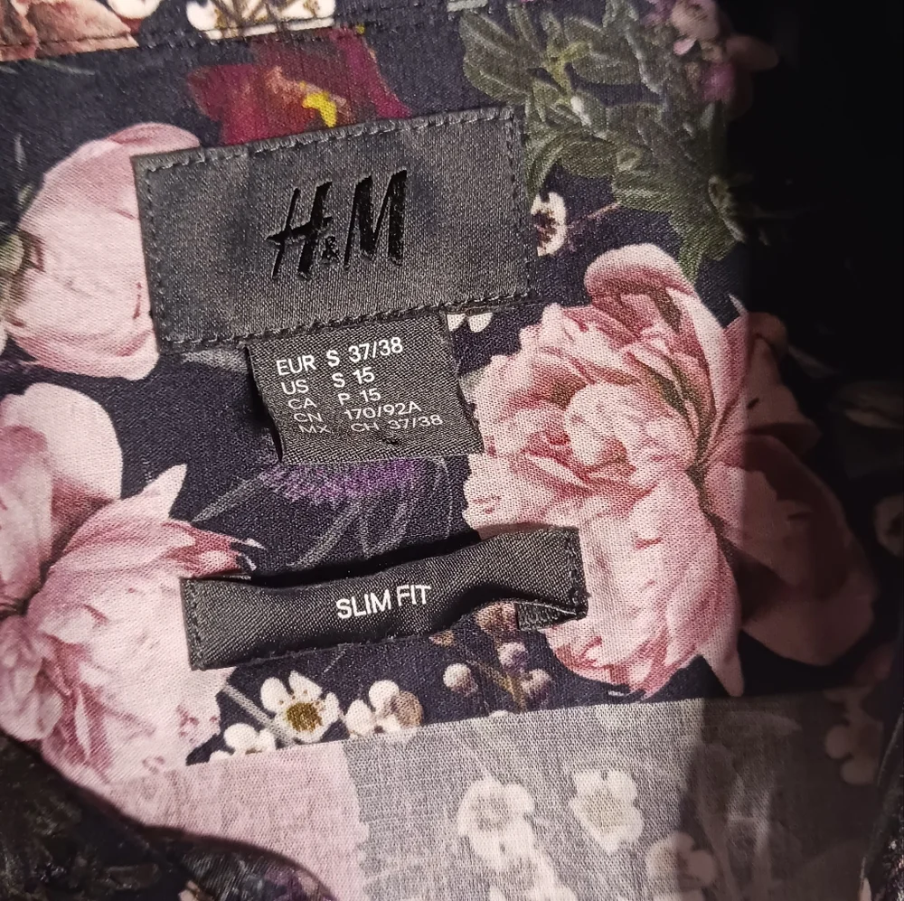 H&M button down - Picture 2 of 3